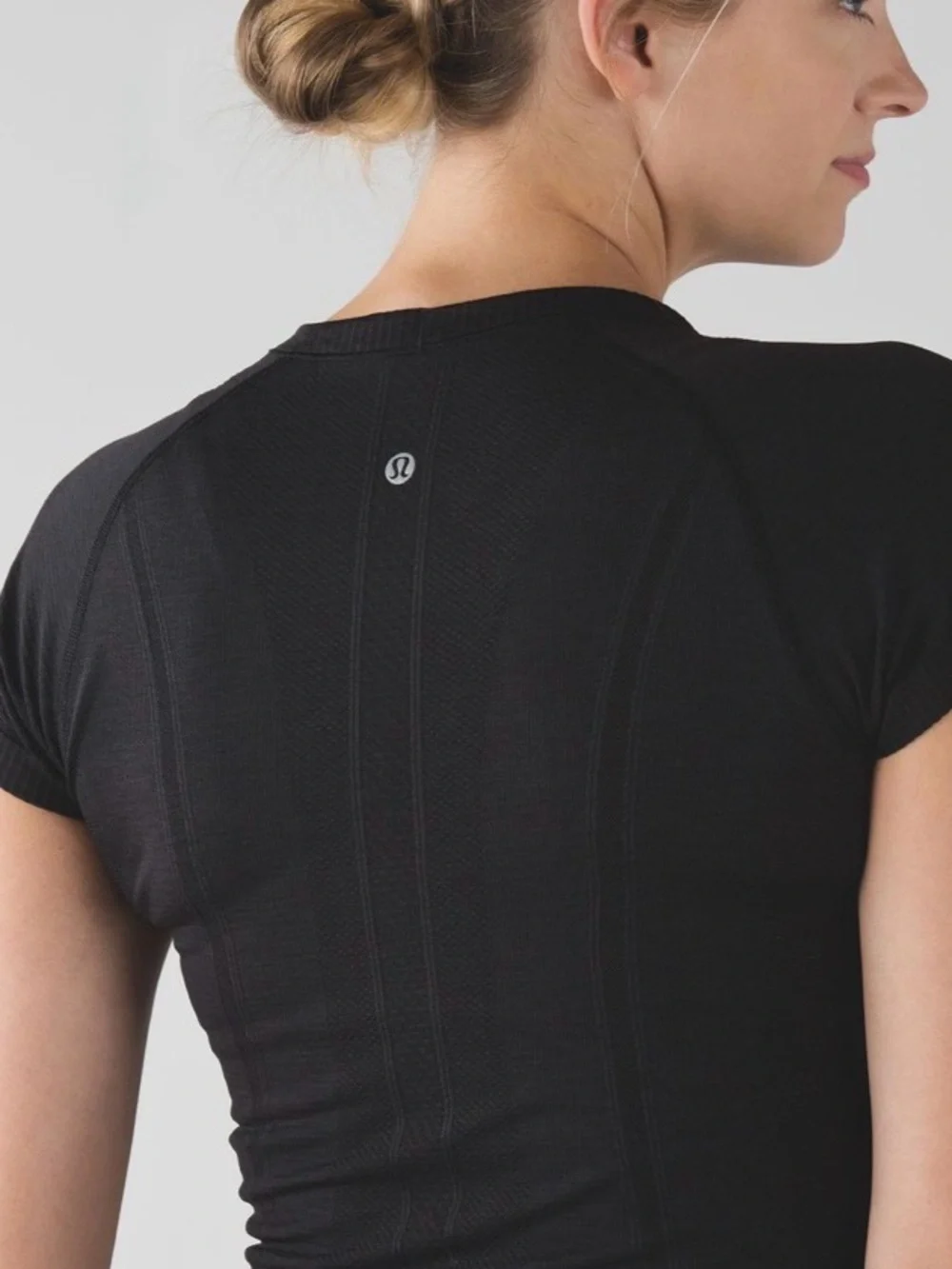 lululemon athletica Black Short Sleeve Tee